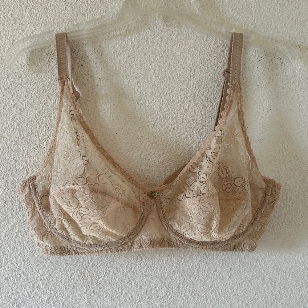 Vintage JC Penny Lace Floral Sheer Mesh Wire Bra Women’s 38C Beige sexy Feminine
